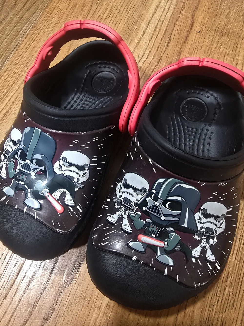 Star Wars CROCS Black & Red Toddler/Child Size 6/7 NWOT
